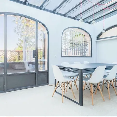 Splendid With Sea View, Exotic Garden And Pool