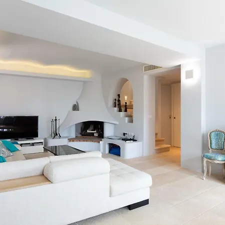 Splendid With Sea View, Exotic Garden And Pool