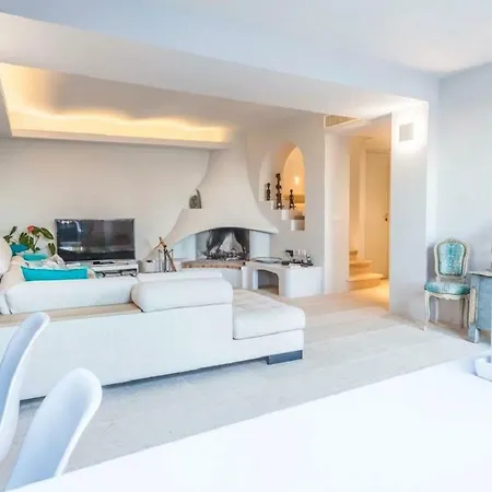 Splendid With Sea View, Exotic Garden And Pool Вилла
